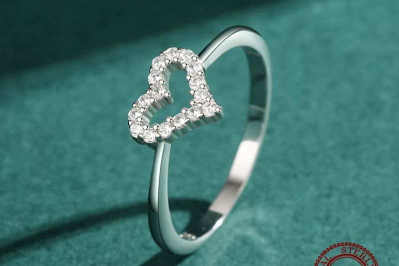 Fine Romantic Heart 925 Sterling Silver Clear Zircon  Jewelry