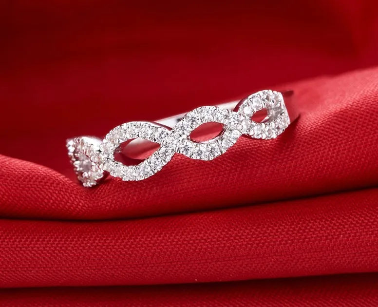 Elegant Diamond Ring