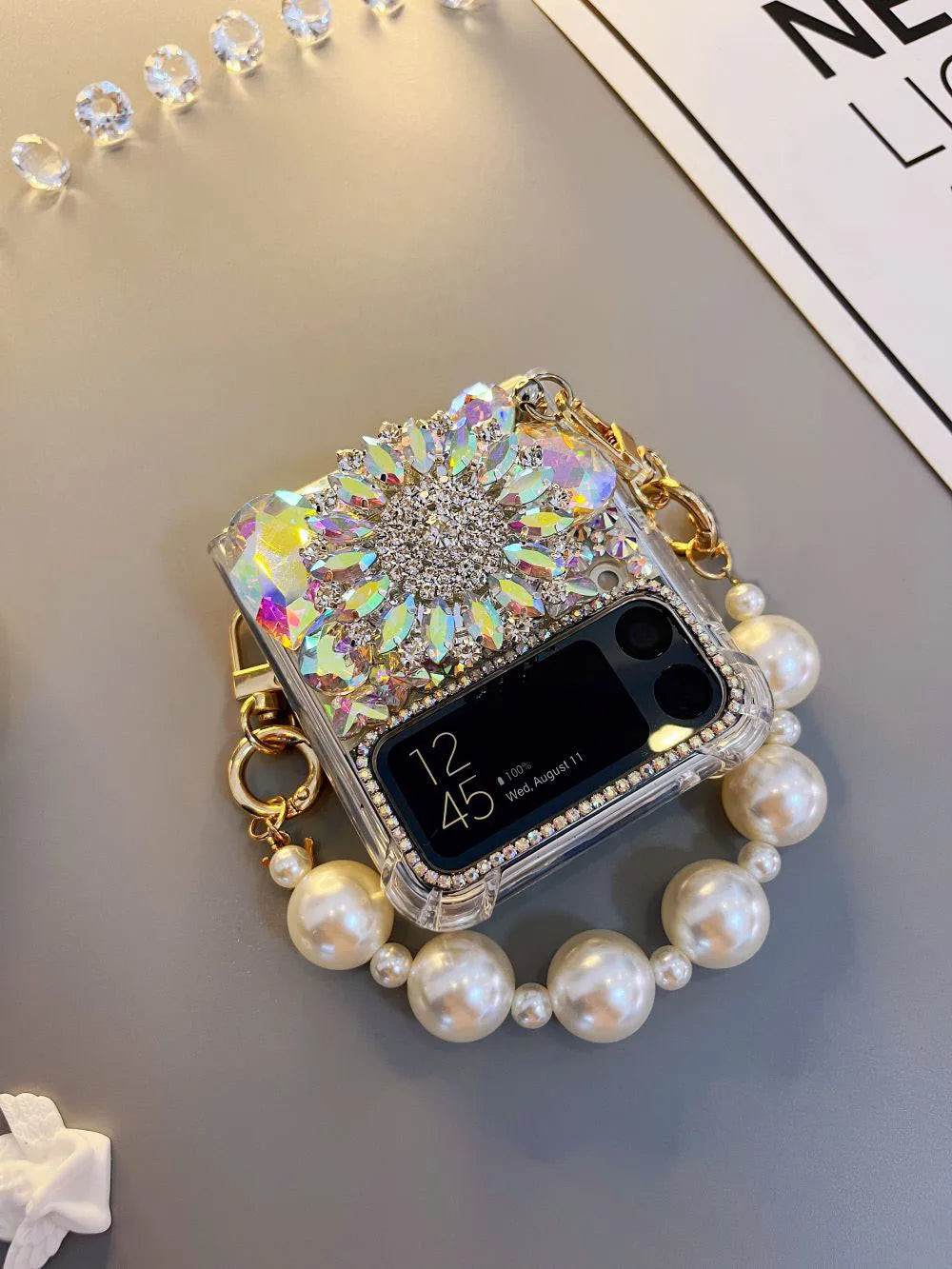 For Samsung Galaxy Z Flip 5 4 3 5G F7110 F7070 Luxury Crystal Stand Diamond Pearl Wrist Phone Case Cover