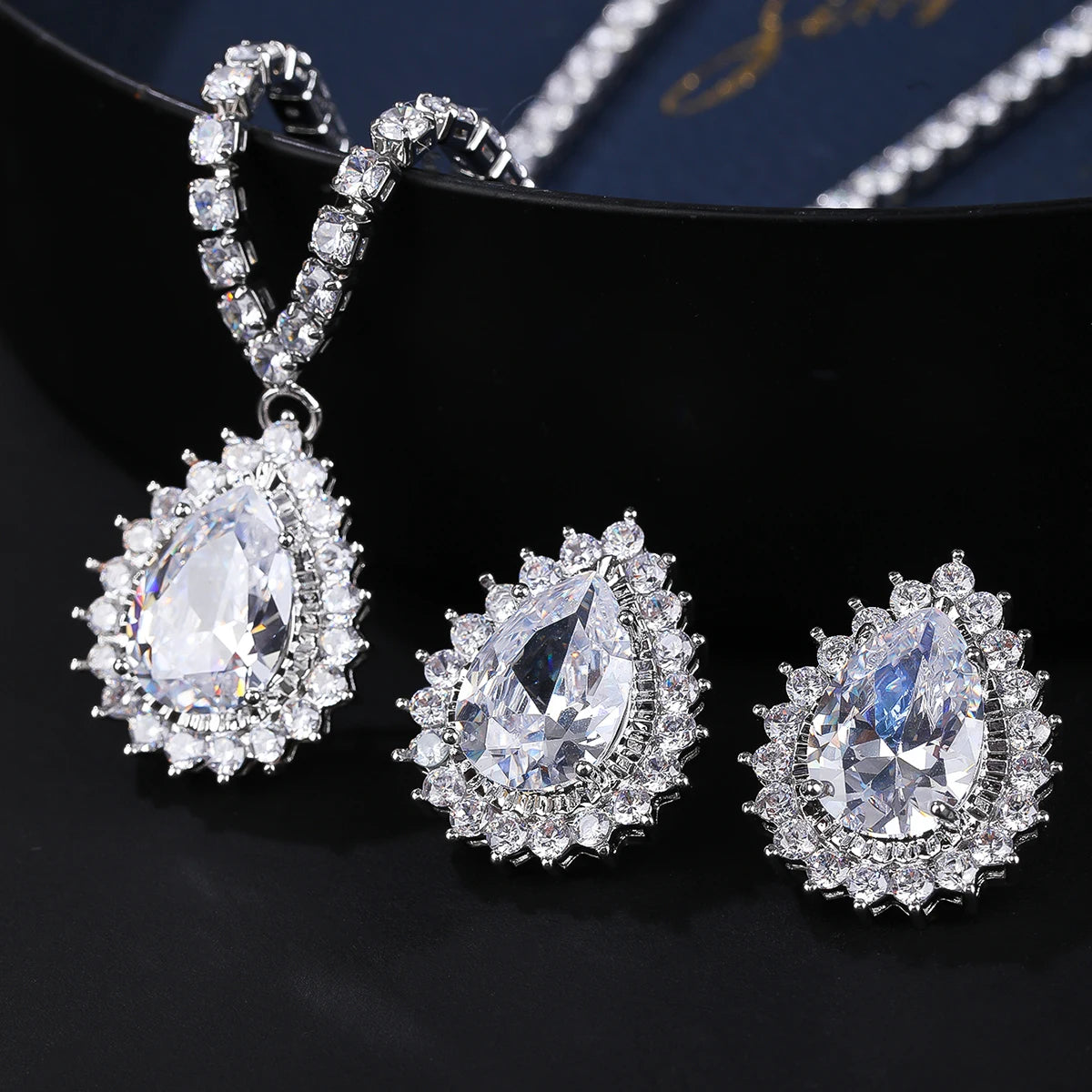 Luxury Pieces High Quality Zirconia Fashion Zirconia  Set Jewelry Zirconia