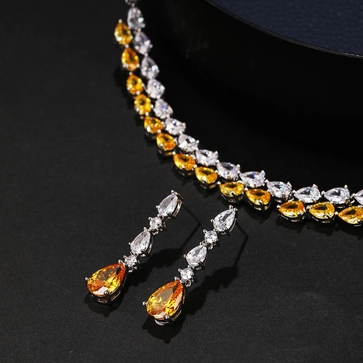 Luxury Pieces High Quality Zirconia Fashion Zirconia  Set Jewelry Zirconia