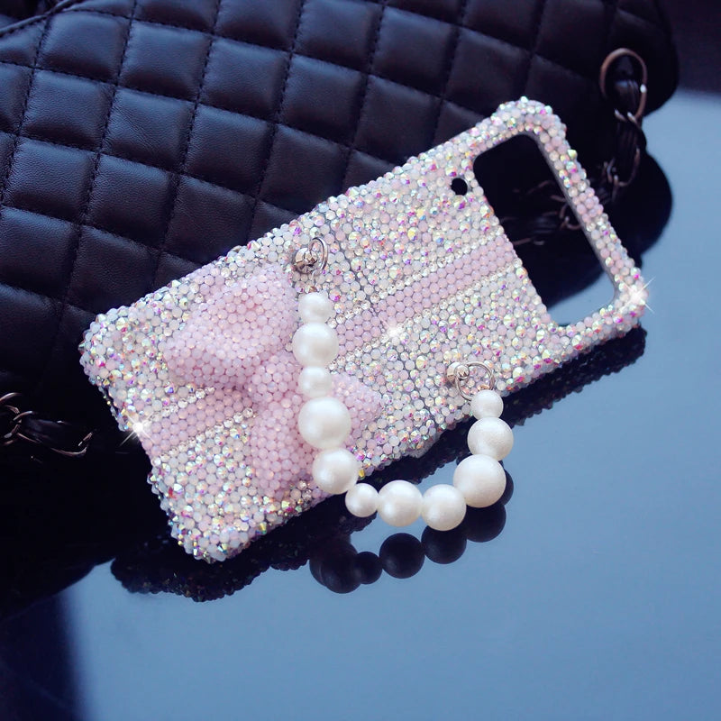 For Samsung Galaxy Z Flip 6 5 4 3 2 5G F7110 F7070 Luxury Rhinestones Crystal Cute Pearl Chain Wrist Jewell Bow Phone Case Cover