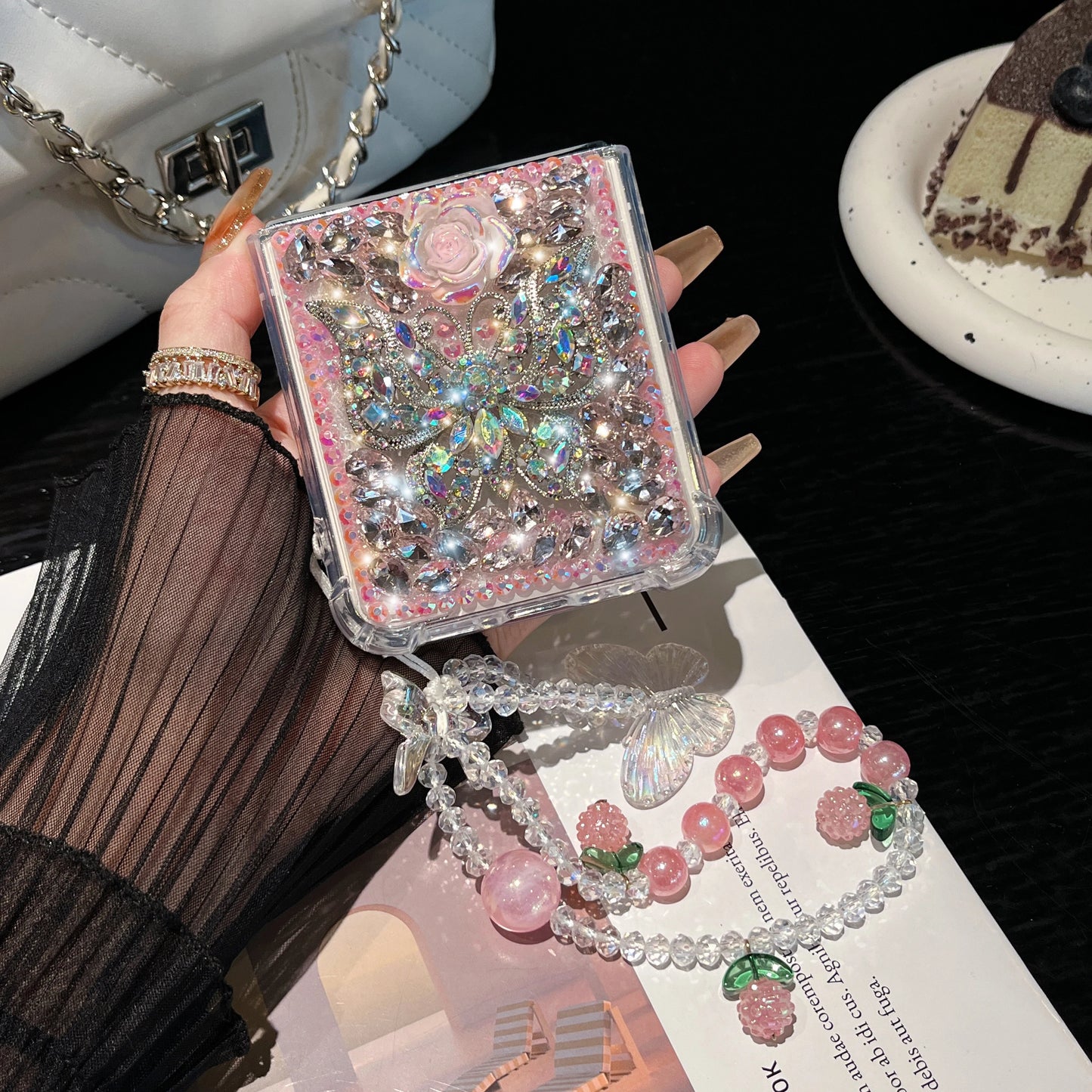 For Samsung Galaxy Z Flip 6 5 4 3 5G F7110 F7070 Luxury Crystal Butterfly Flower Diamond Stone Pearl Wrist Phone Case Cover