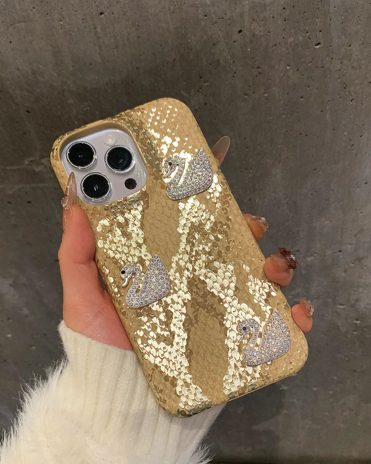 Luxury Phone Case For iPhone 16 14 13 12 11 15 Pro Max Plus + Bling 3D Swan High Quality Cover For For iPhone 15 14 16 Pro Max