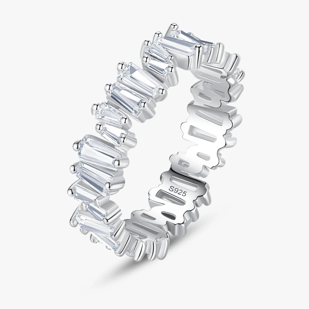Classic Luxury  Zirconia Ring