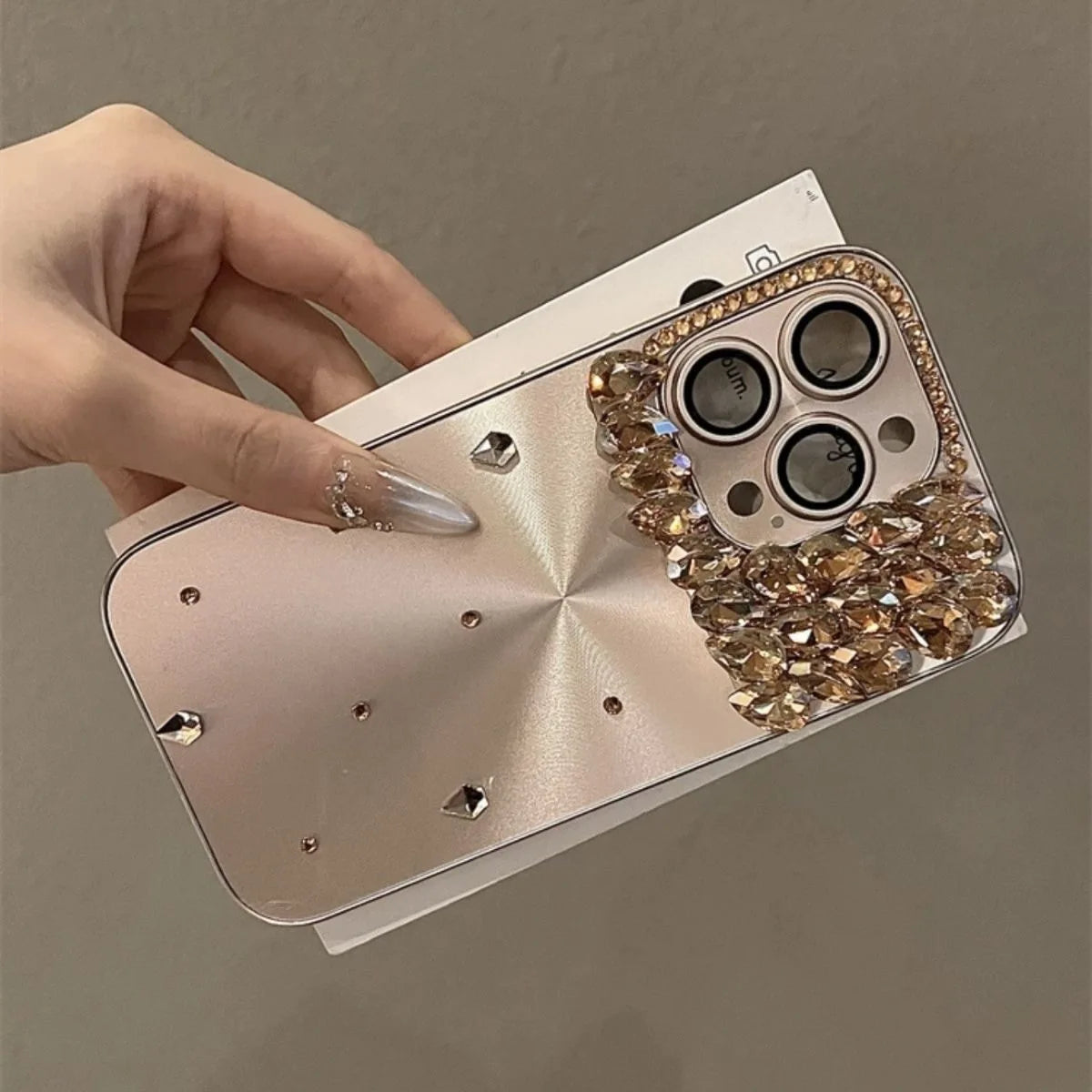 High Quality Luxurious Diamond Phone Case For iPhone 16 15 14 13 12 11 ProMax Plus+ Cover For iPhone 16Pro Glitter Diamond Cover