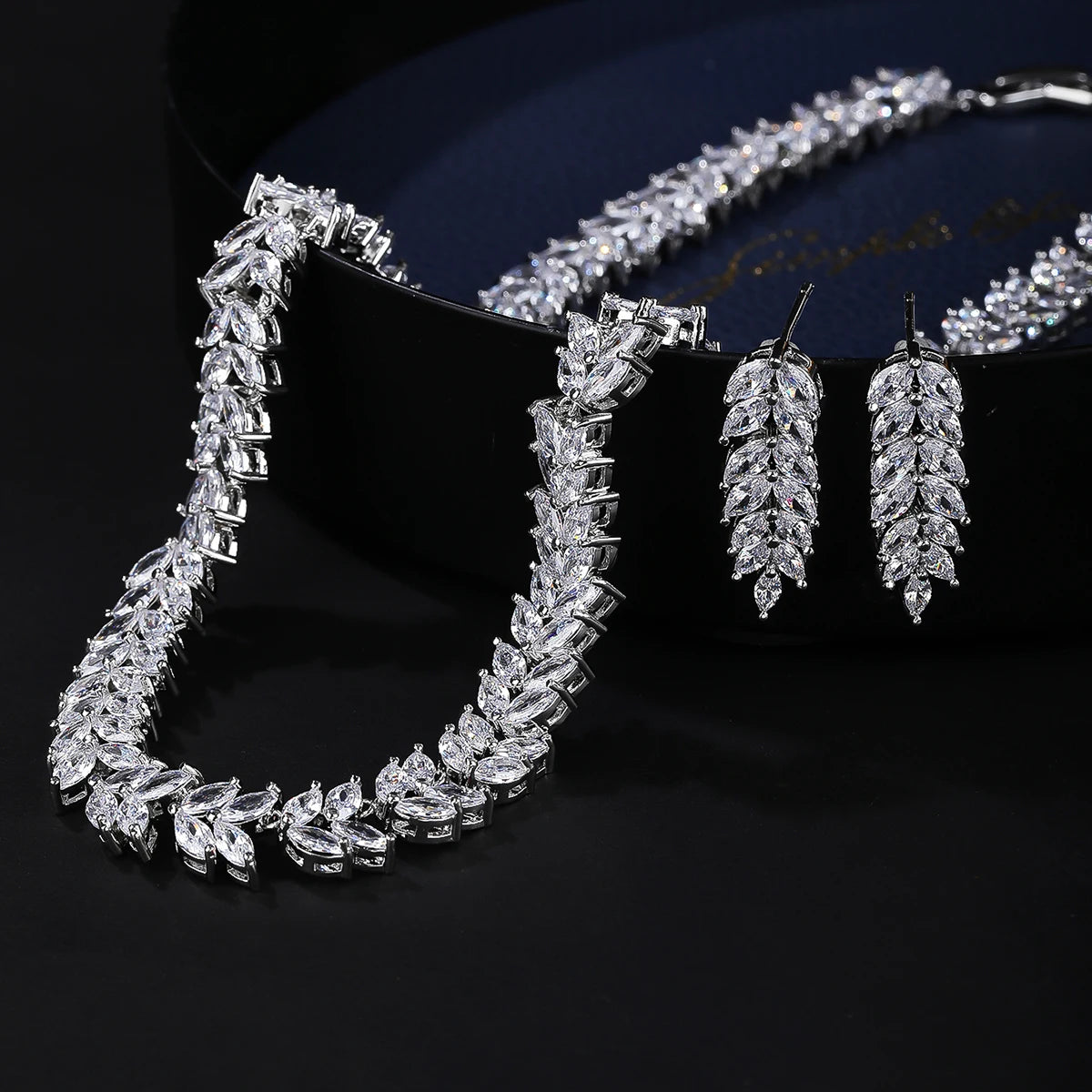 Luxury Pieces High Quality Zirconia Fashion Zirconia  Set Jewelry Zirconia