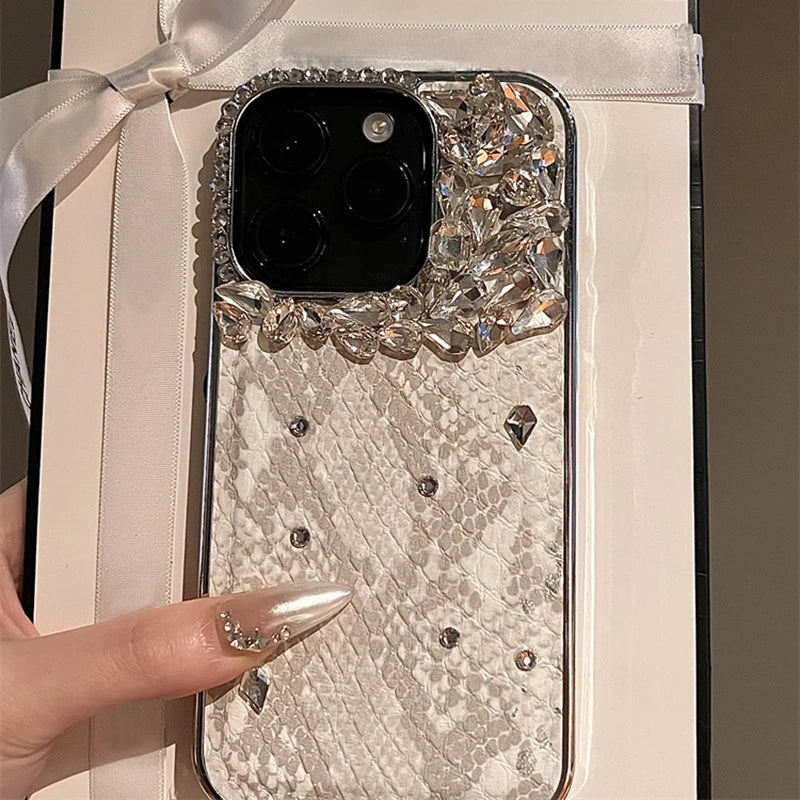 High Quality Luxurious Glitter Diamond Phone Case For iPhone 16 15 14 13 12 Pro Max Bling Rhinestones Snakeskin Plating Cover