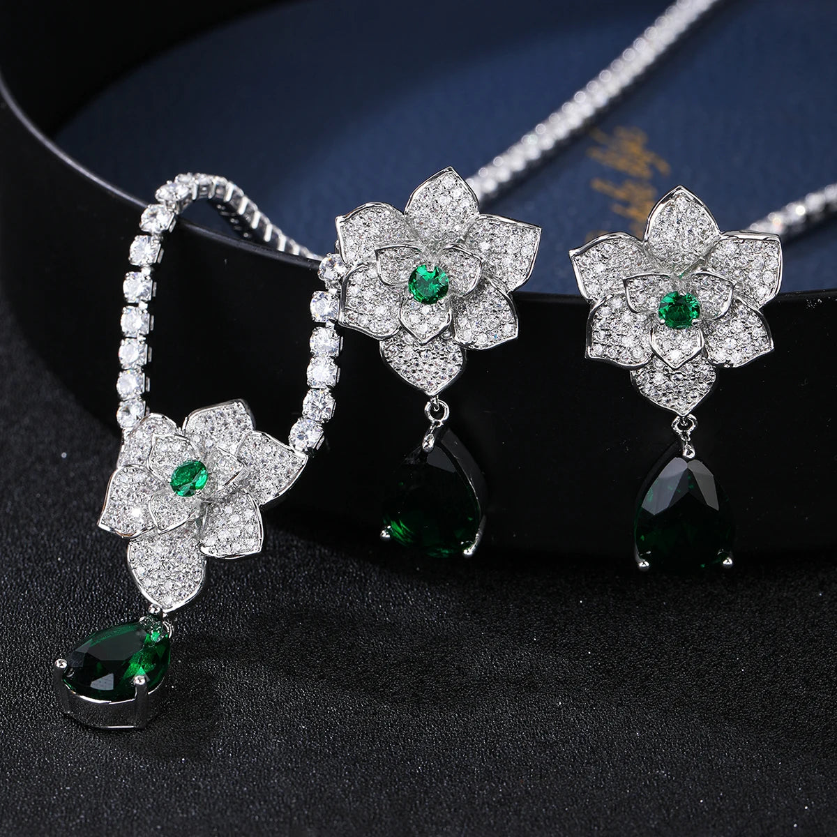 Luxury Pieces High Quality Zirconia Fashion Zirconia  Set Jewelry Zirconia