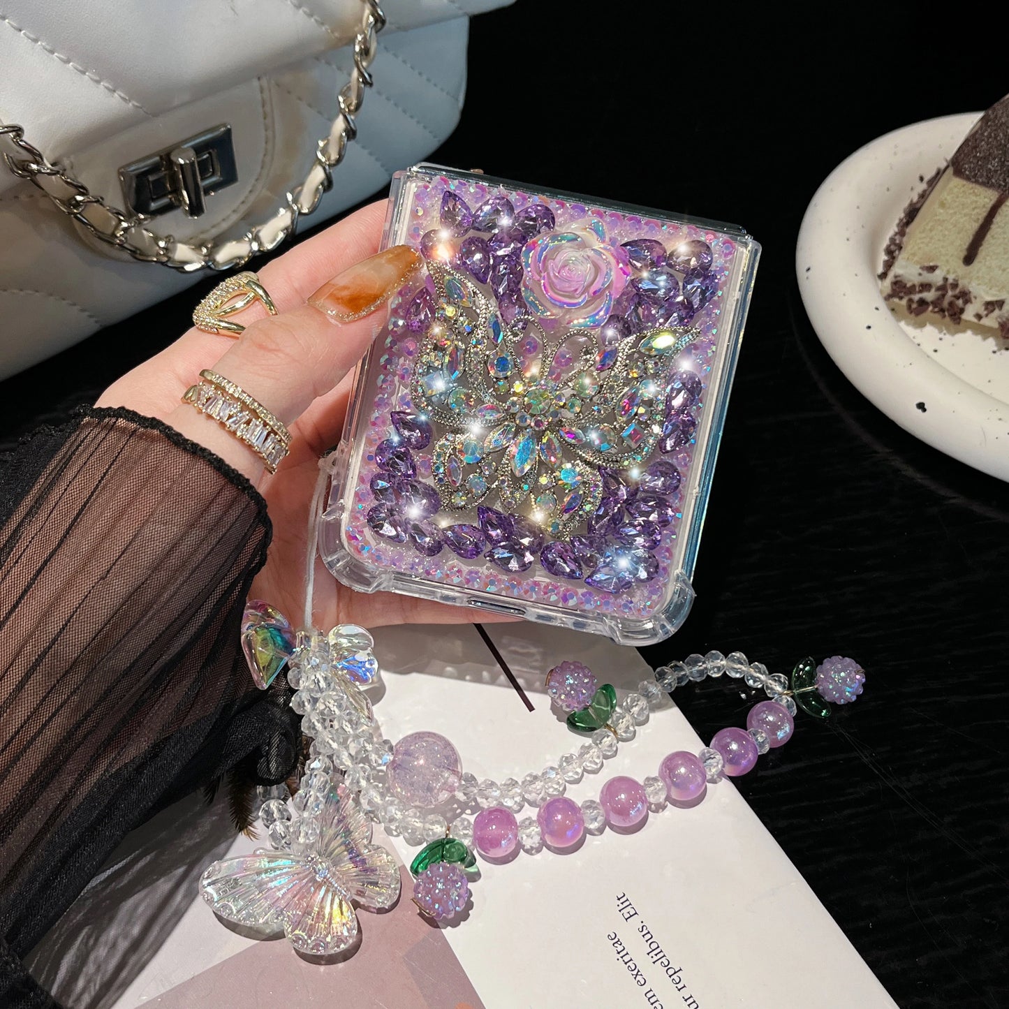 For Samsung Galaxy Z Flip 6 5 4 3 5G F7110 F7070 Cute Elegant Crystal Butterfly Flower Diamond Pearl Wrist Phone Case Cover