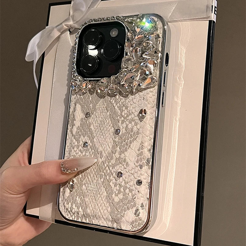 High Quality Luxurious Glitter Diamond Phone Case For iPhone 16 15 14 13 12 Pro Max Bling Rhinestones Snakeskin Plating Cover