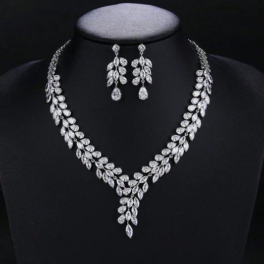 Luxury Bridal Jewelry Set Gorgeous Water Drop Cubic Zirconia Ladies Party Wedding Necklace And Earrings Set CN10363