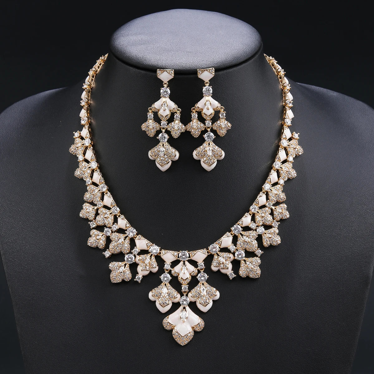 Luxury Pieces High Quality Zirconia Fashion Zirconia  Set Jewelry Zirconia