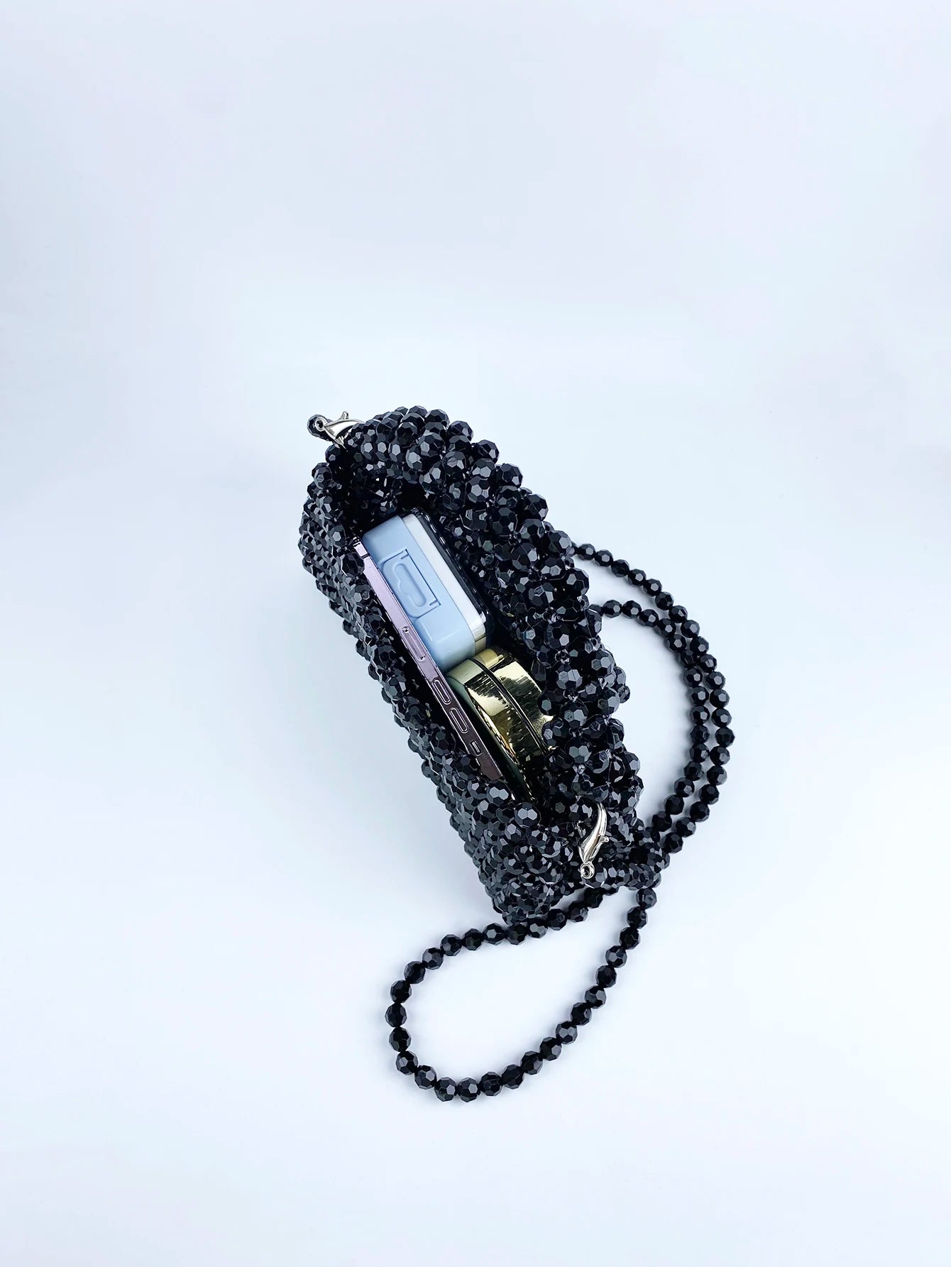 Bestselling and popular beaded handheld phone bag, small square bag, black beads, fashionable and versatile woven bag