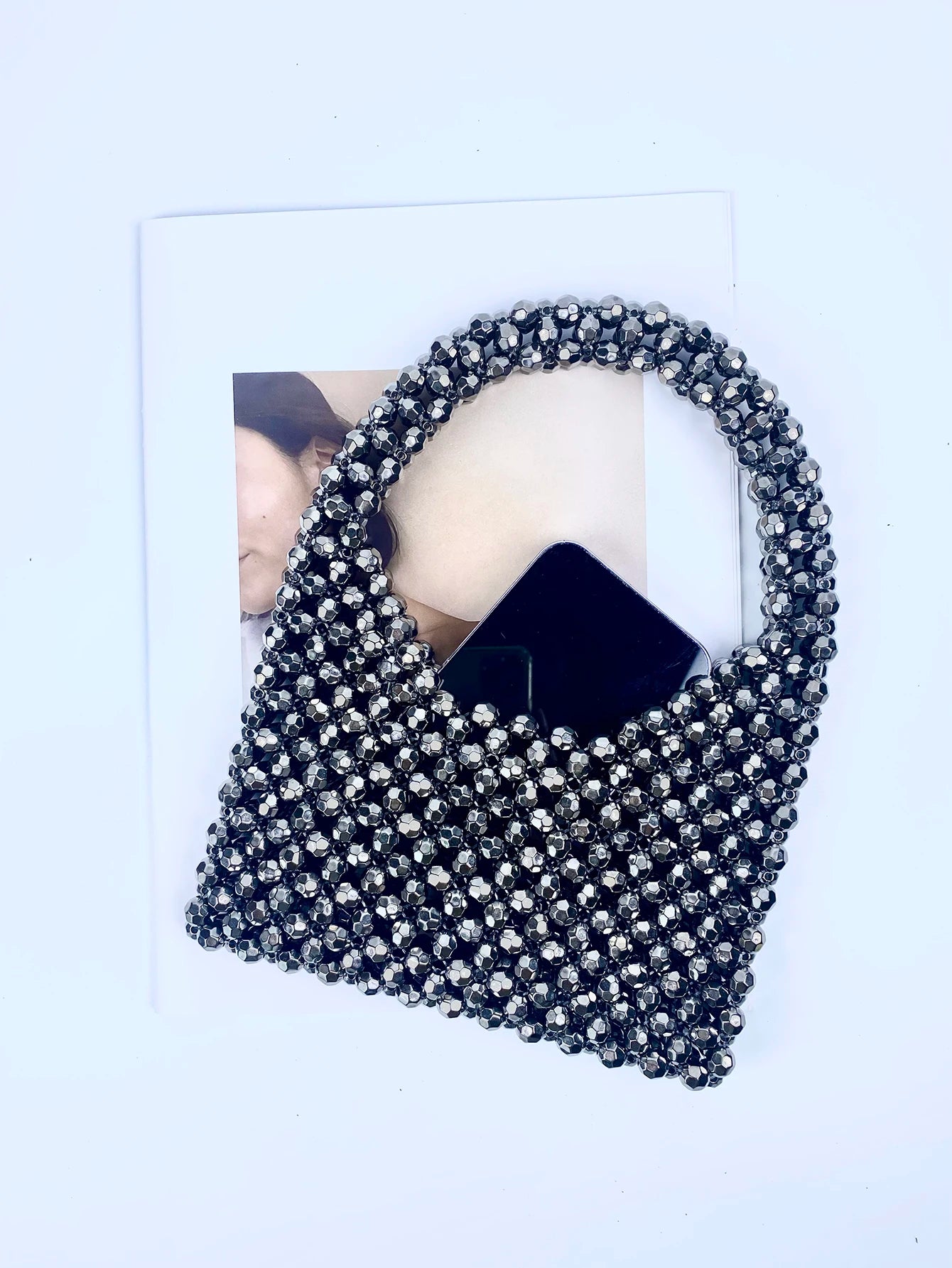 New dark gray corner bead beaded bag for girls French DIY homemade versatile niche design portable bucket woven bag