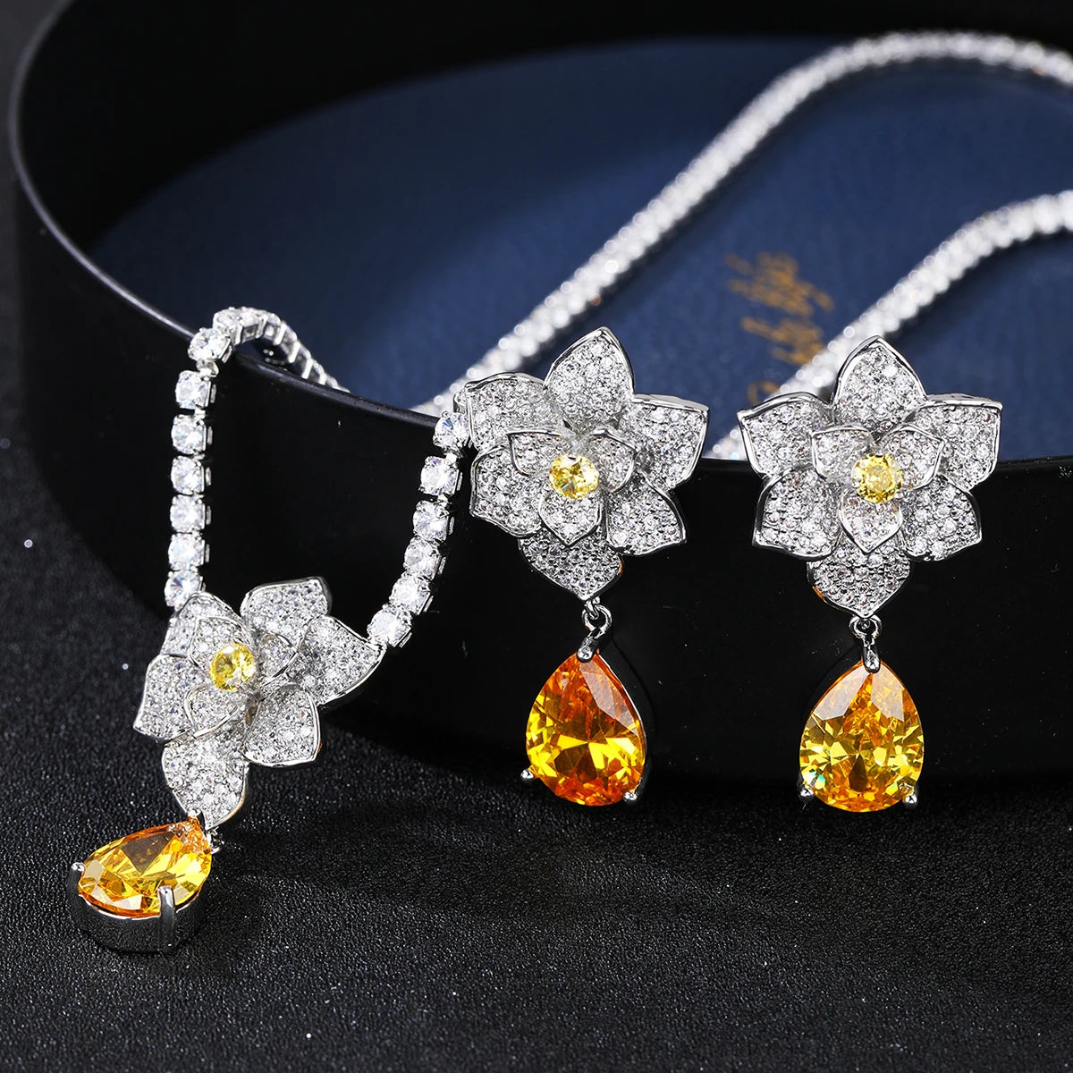 Luxury Pieces High Quality Zirconia Fashion Zirconia  Set Jewelry Zirconia