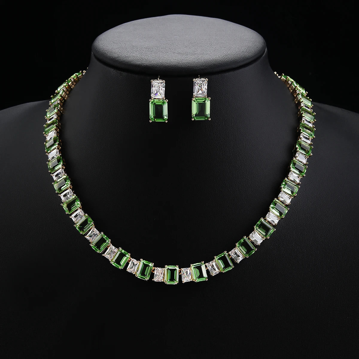 Luxury Pieces High Quality Zirconia Fashion Zirconia  Set Jewelry Zirconia