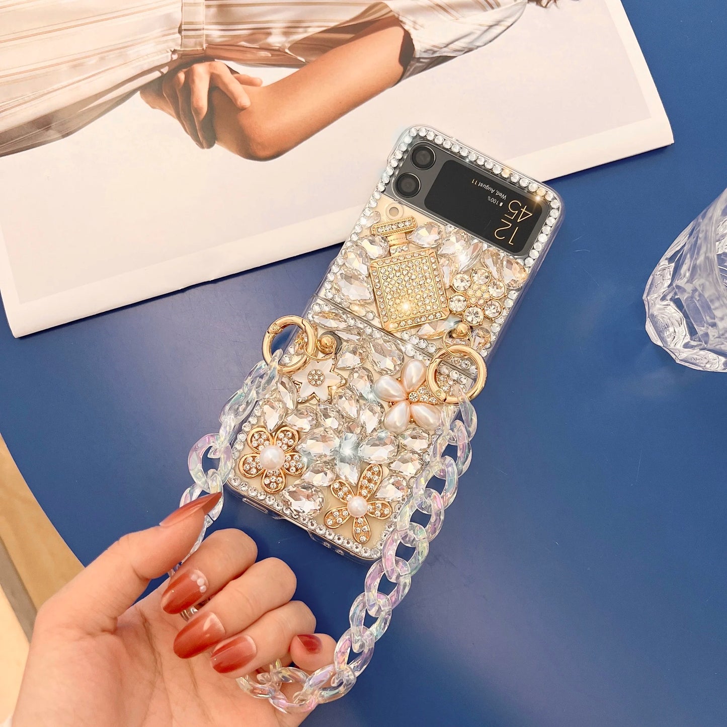 For Samsung Galaxy Z Flip 6 5 4 3 5G F7110 F7070 Rhinestones Crystal Pearl Gems Crown Flower Wrist Luxury Phone Case Cover