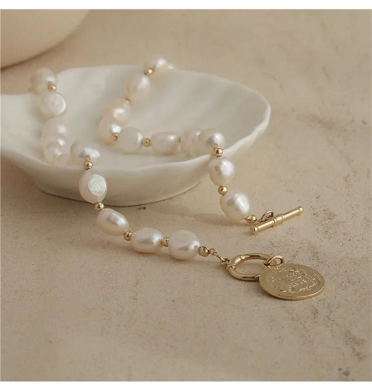 Elegant Gold Coin Portrait Natural Big Baroque Freshwater Pearl Female Pendant Necklace Jewelry