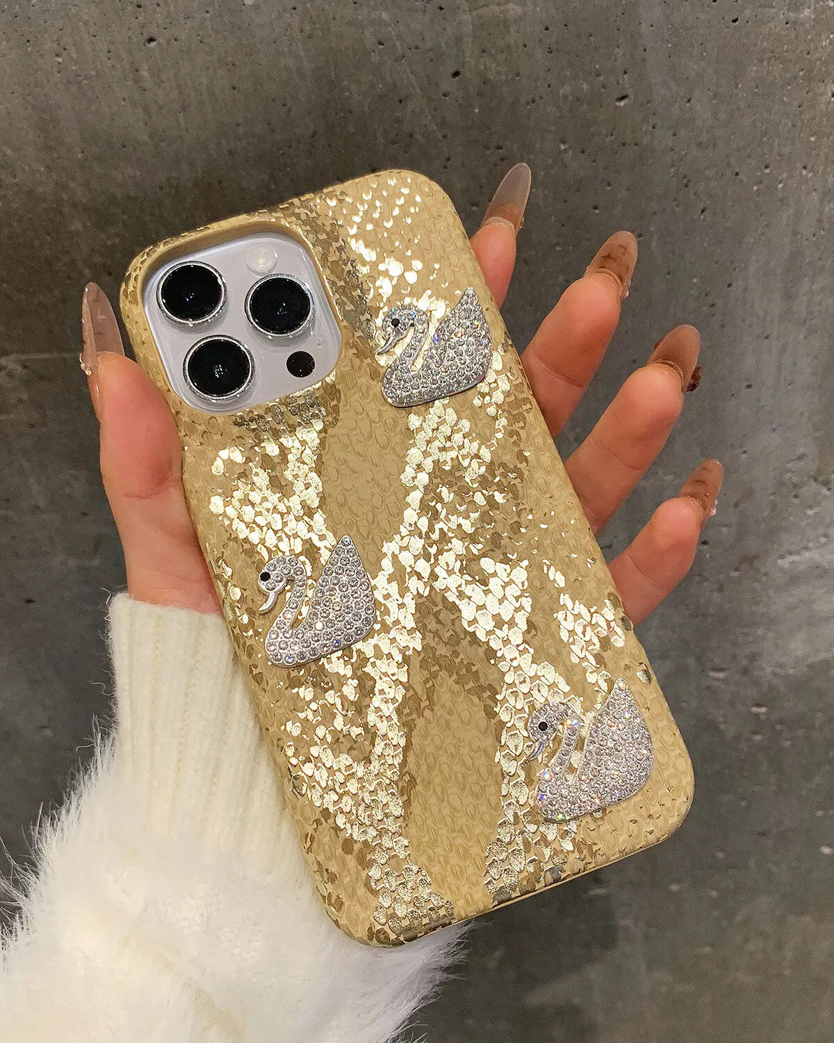 Luxury Phone Case For iPhone 16 14 13 12 11 15 Pro Max Plus + Bling 3D Swan High Quality Cover For For iPhone 15 14 16 Pro Max