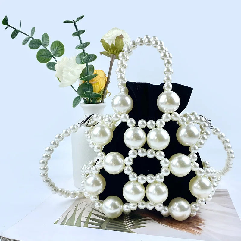 Popular Handheld Pearl Bag for Spring 2025 New Fashion Banquet Bag, Small and High end High Feeling Cross-body Bag